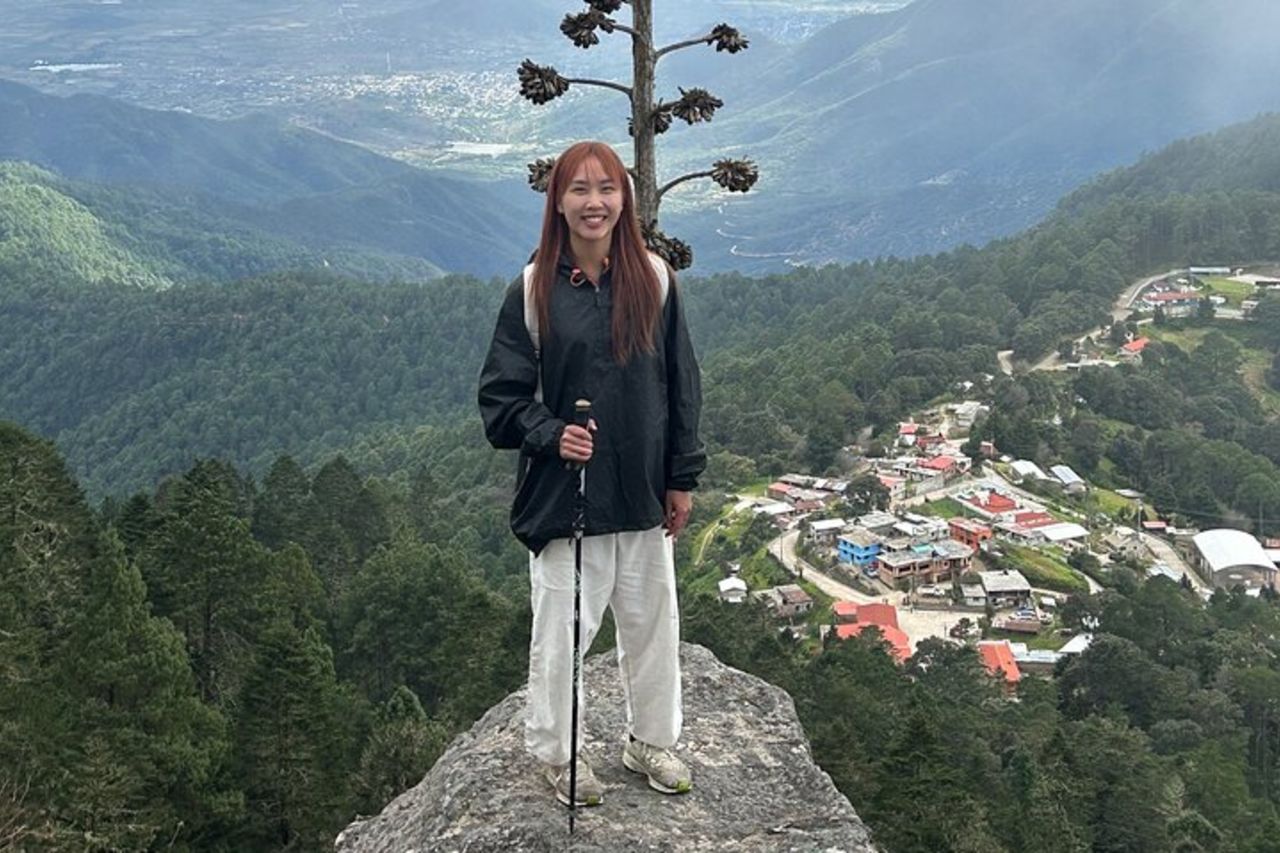 Senderismo nel bosco della Sierra Norte di Oaxaca