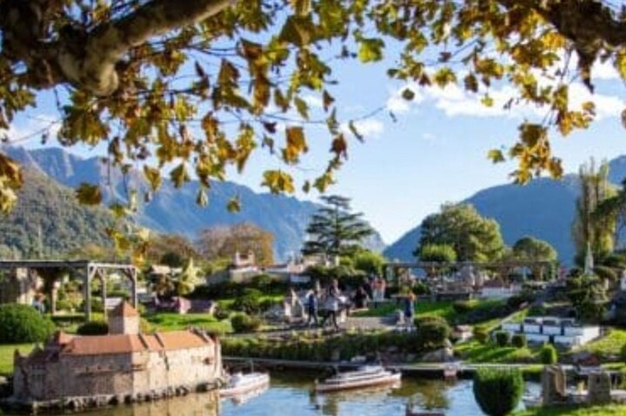 Lugano, Tur Del parco SwissMiniatur con pranzo al Grotto — 2