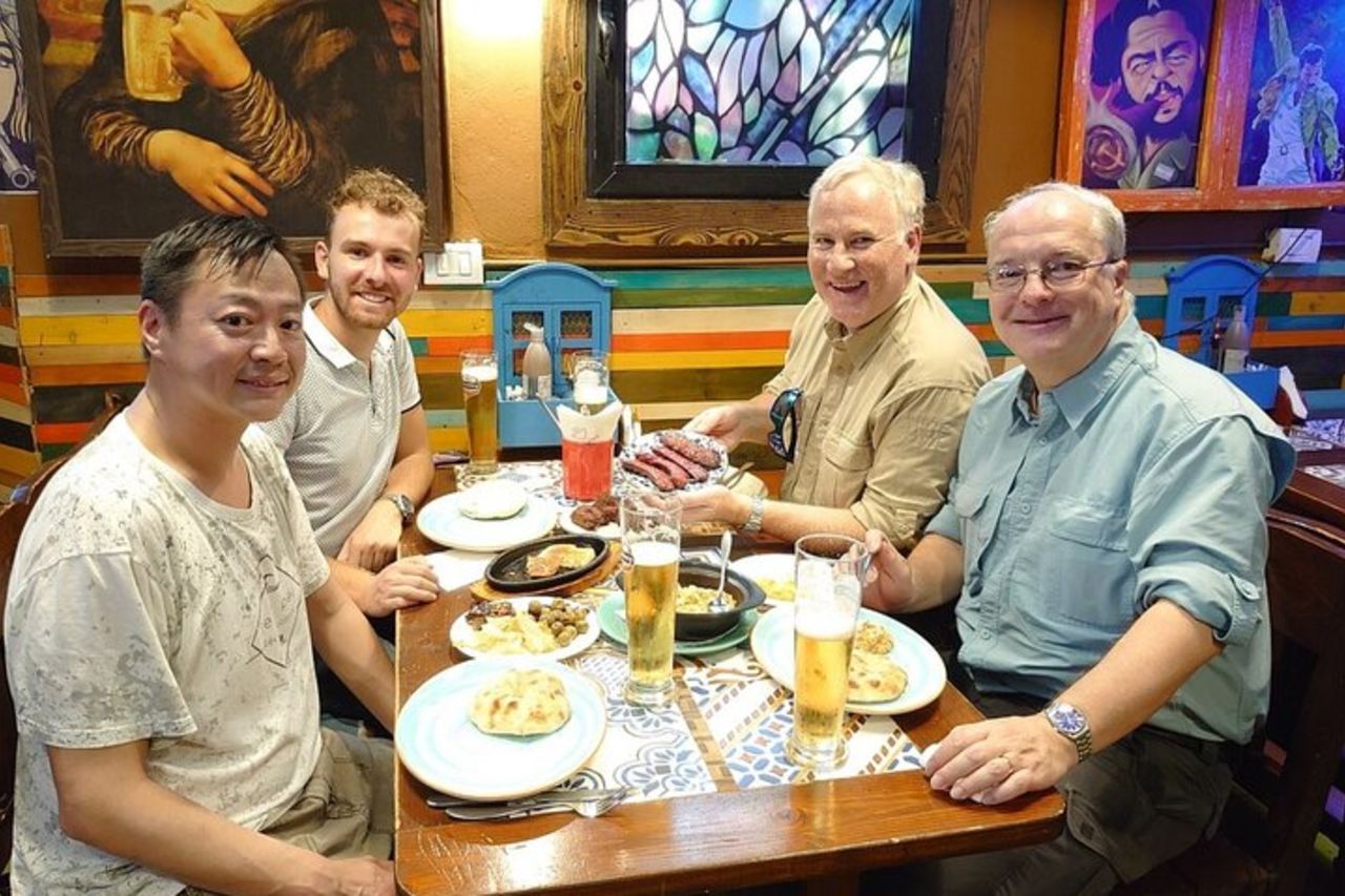 Il meglio del cibo locale e tour della città di Tirana - Cibo e bevande inclusi — 4