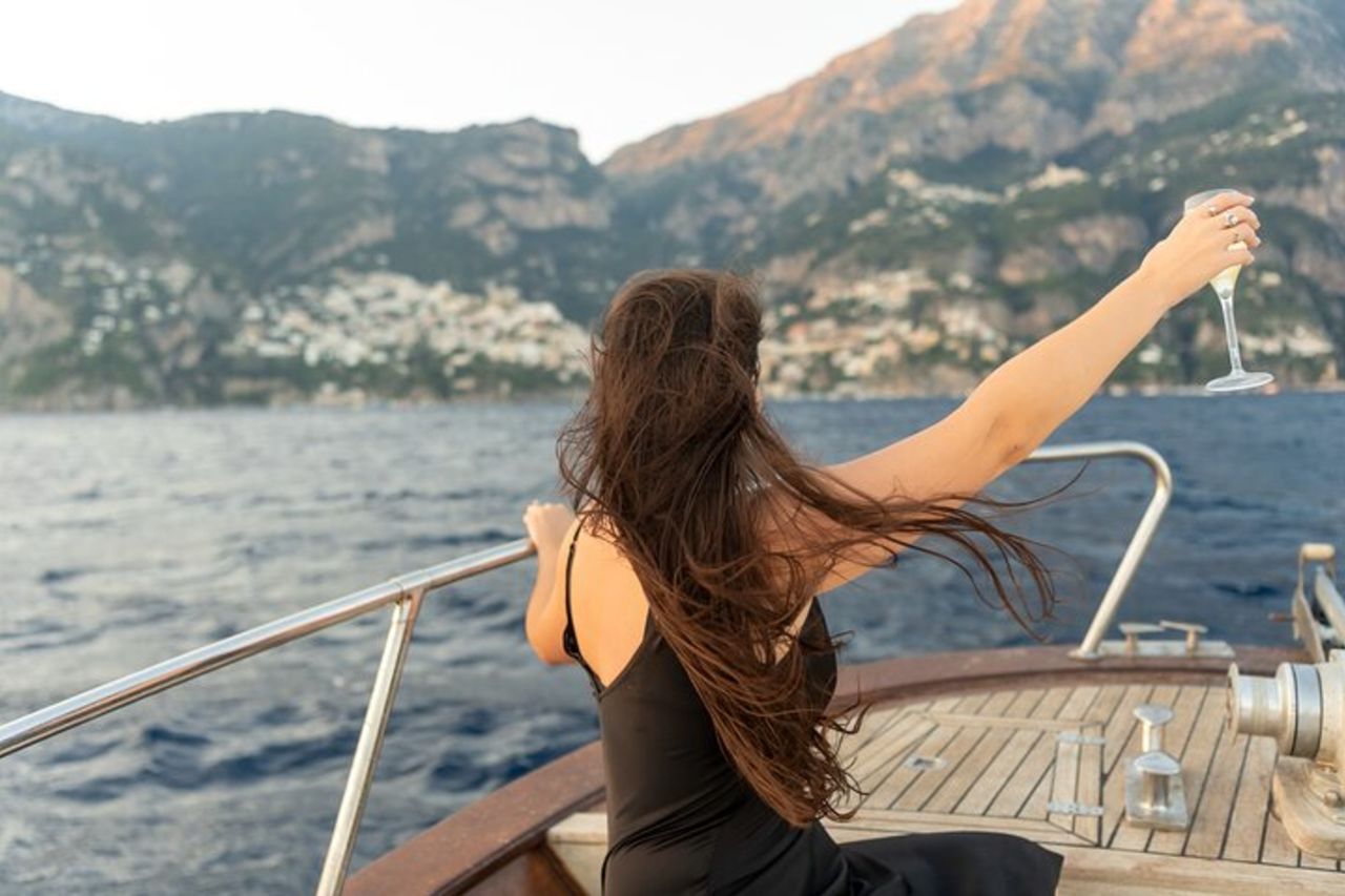 Tour in barca della Costiera Amalfitana per piccoli gruppi da Amalfi — 8