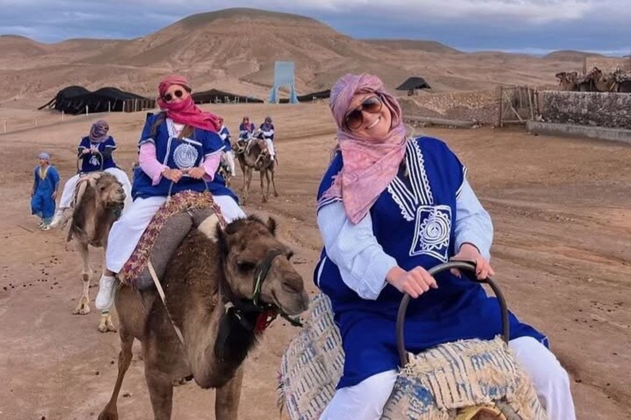 Giro in cammello nell'oasi Desert Marrakech — 2