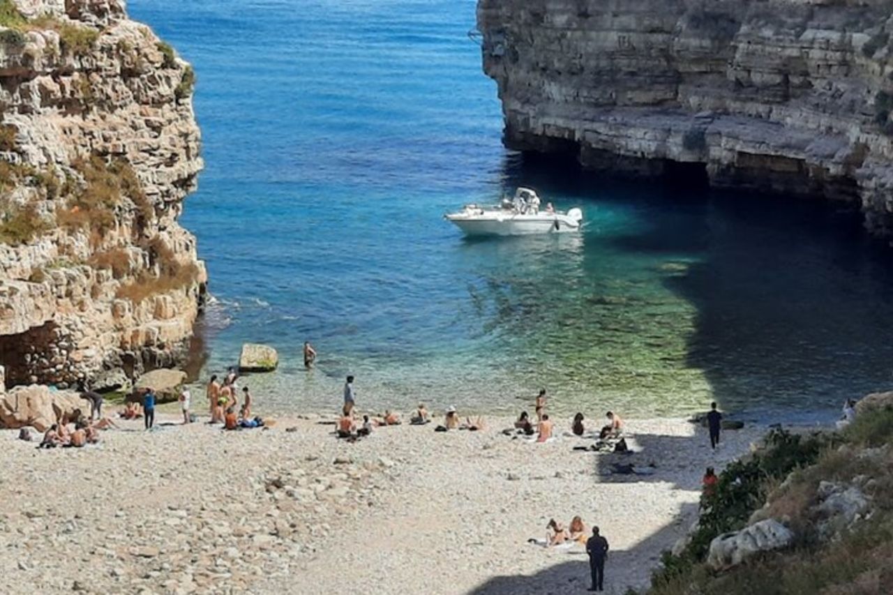 Tour in Barca a Polignano a Mare e Grotte Marine — 2