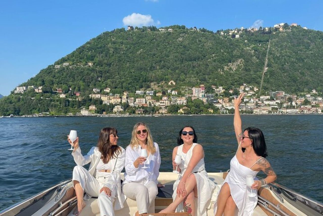 Grand Tour, motoscafo di lusso privato da 1h a 4h sul Lago di Como