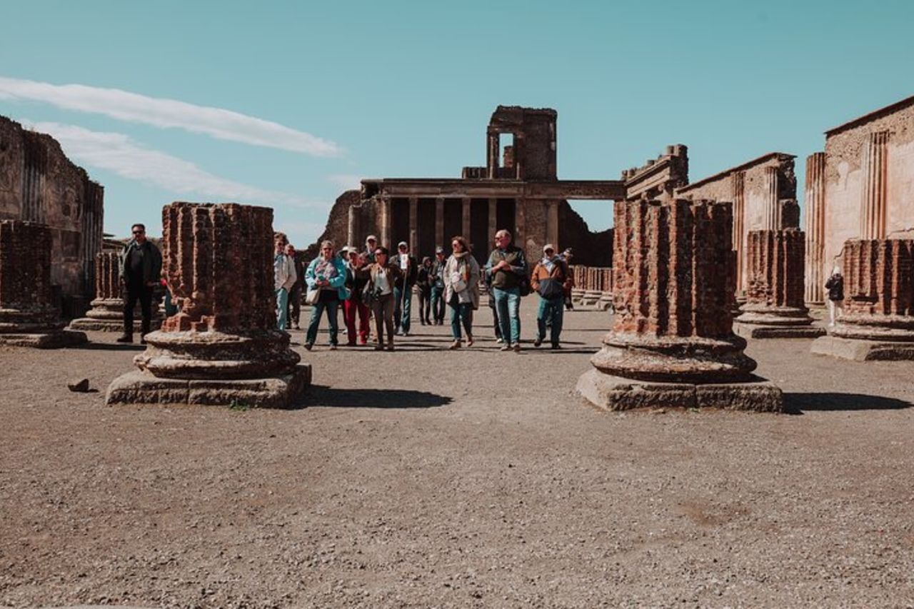 Tour di Pompei in un piccolo gruppo con un Archeologo — 2