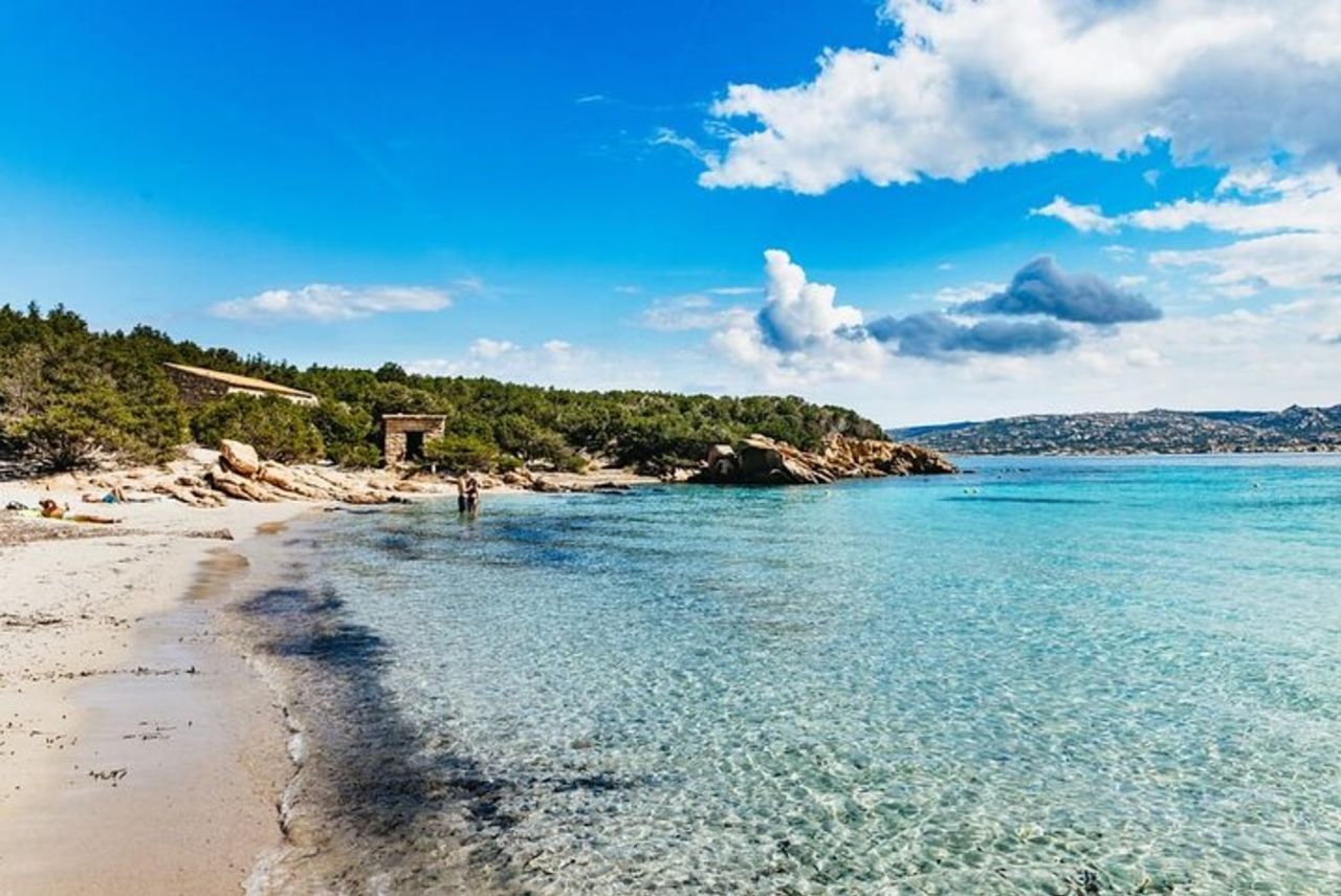 Palau o La Maddalena: Tour in gommone di 4 ore dell'arcipelago — 8