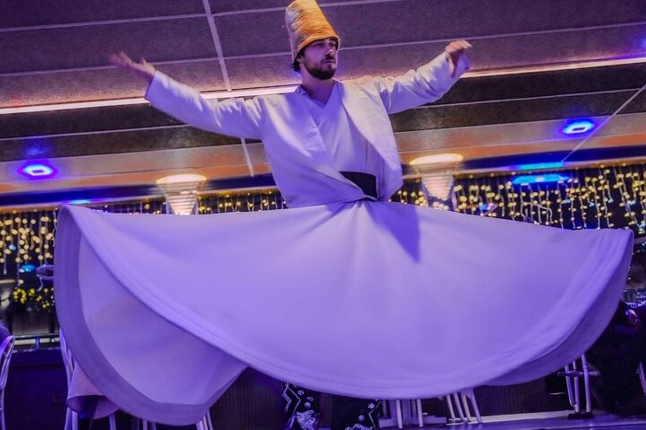 Crociera con cena sul Bosforo a Istanbul — 8