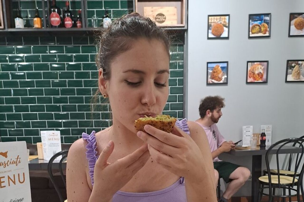 Catania Sicilian Street Food Tour: Piccolo gruppo di Do Eat Better — 7