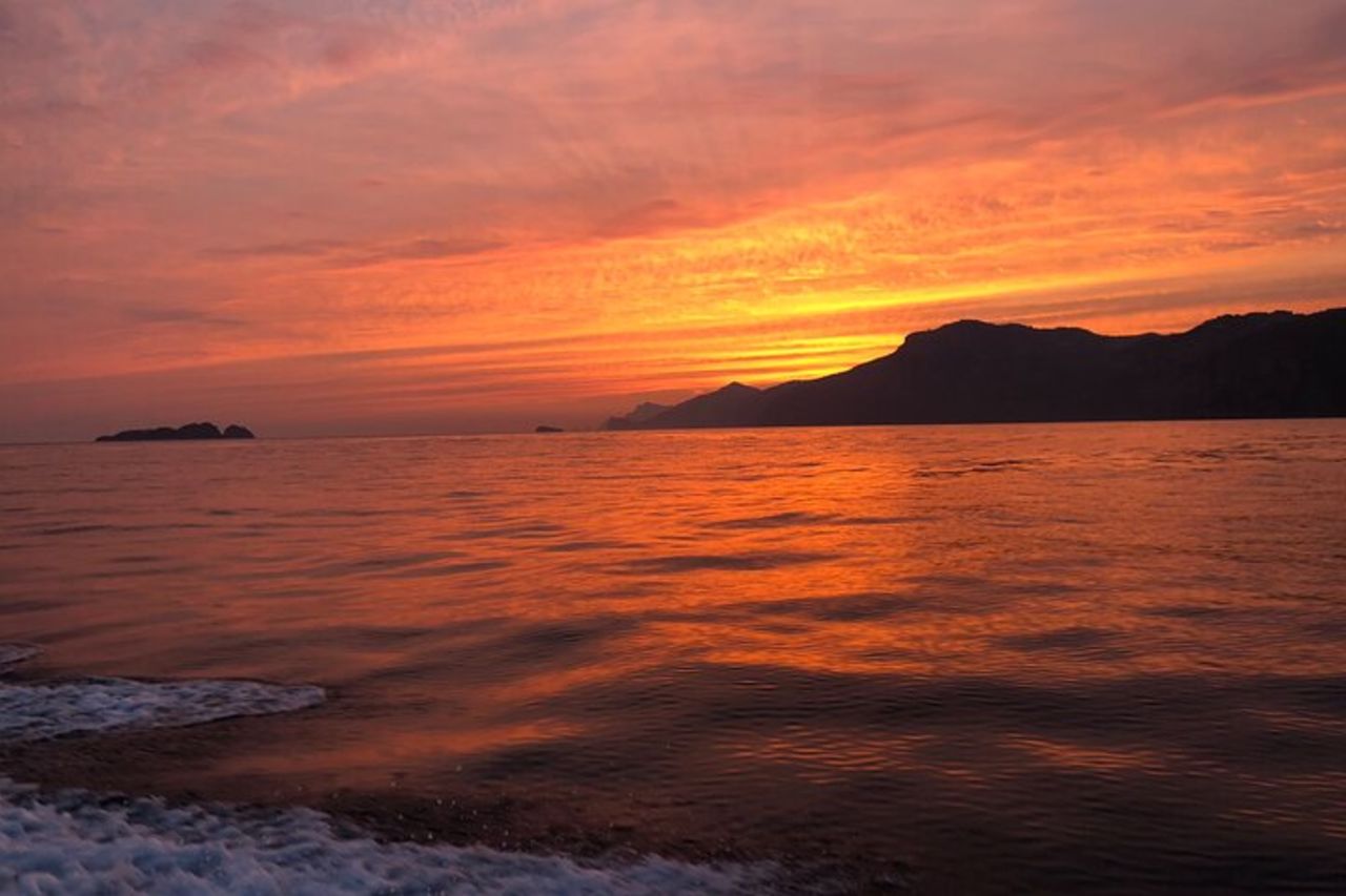 Crociera al tramonto condivisa da Positano con bevande e snack di 1,5 ore — 8