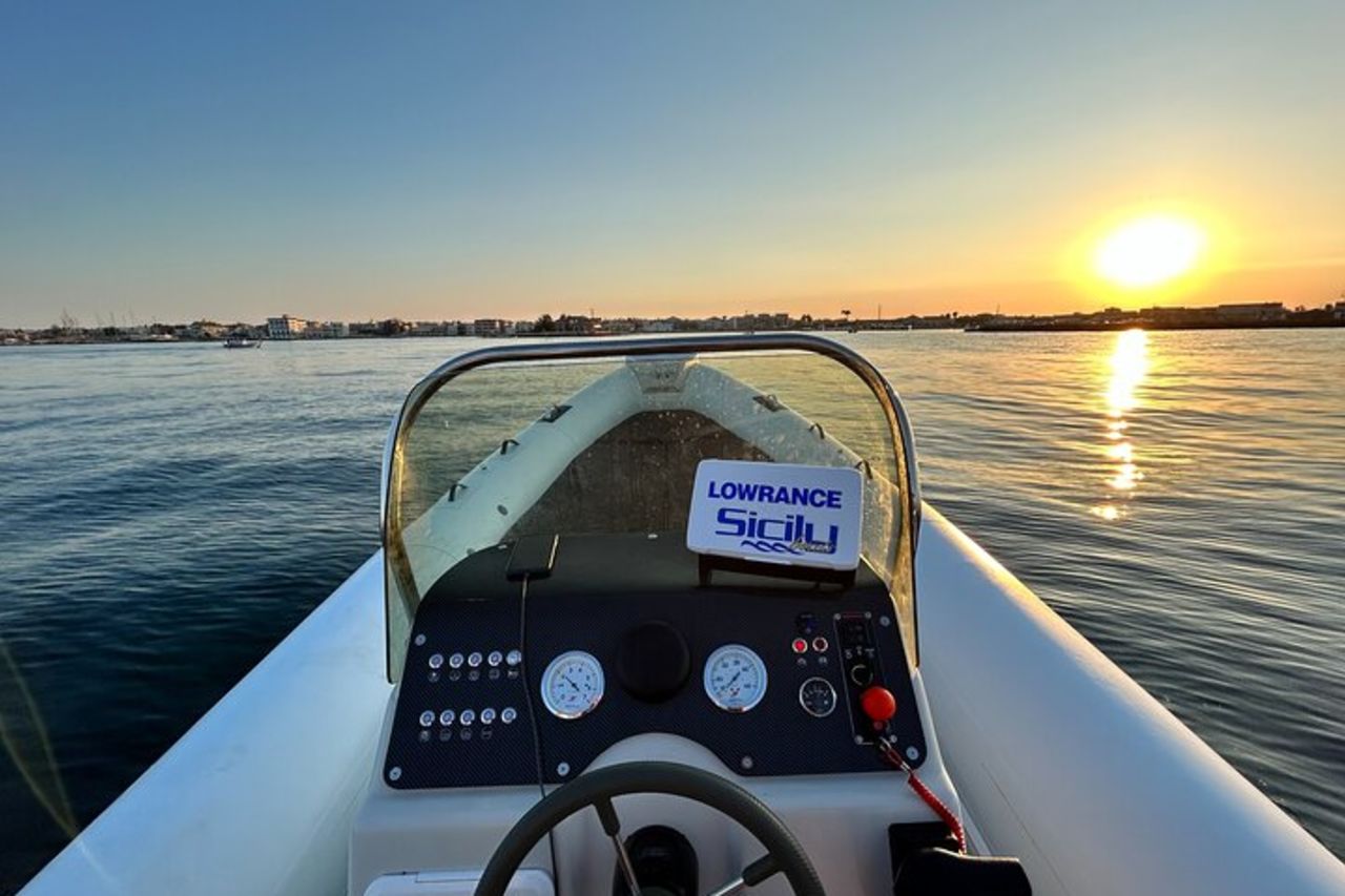 Sicily Boats Marzamemi: tramonto dei 2 mari aperitivo Snorkeling — 7