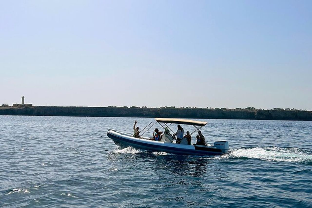Sicily Boats Marzamemi: Grotte di Siracusa Snorkeling e Aperitivo — 2
