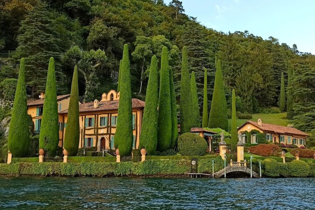 Lago di Como : Noleggio barca senza brevetto da 1H a 6H — 6