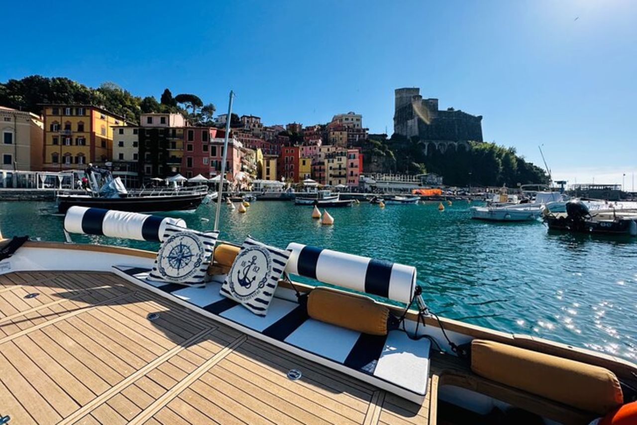 Tour in barca alla scoperta del Golfo dei Poeti. — 7