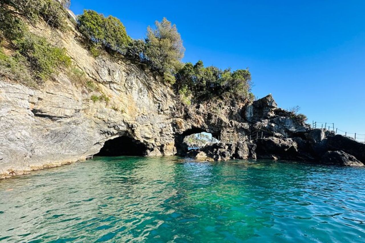 Tour in barca alla scoperta del Golfo dei Poeti. — 8