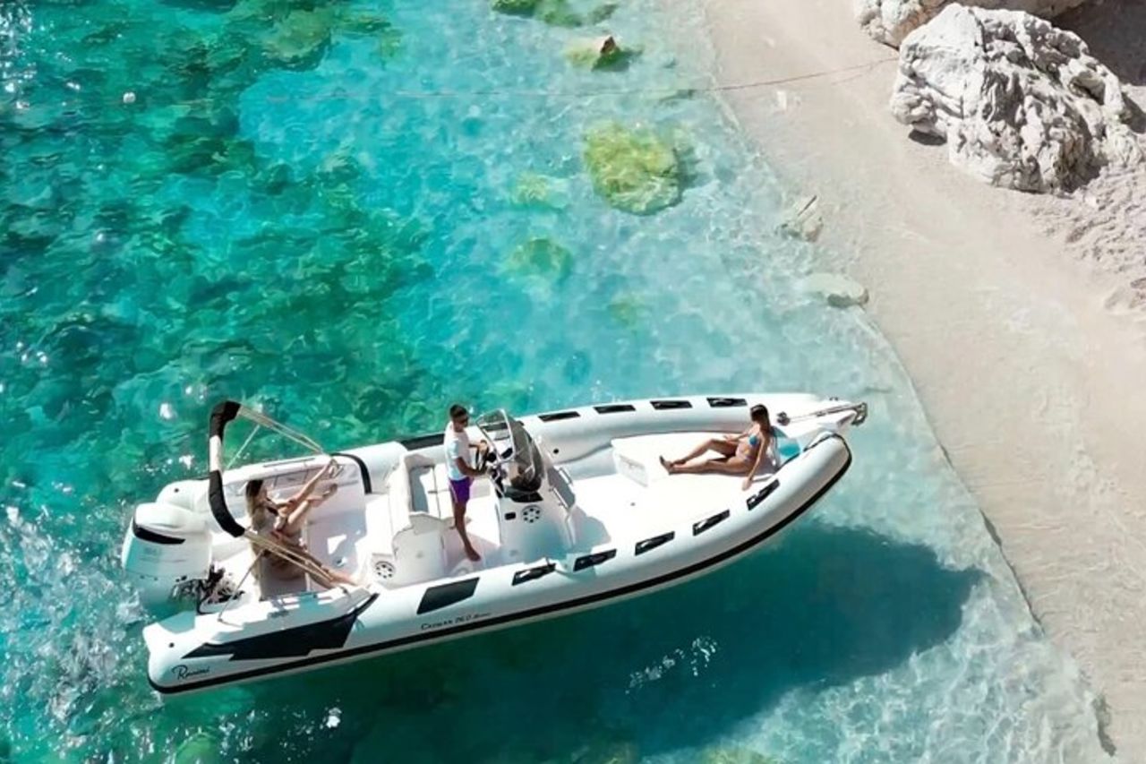 Tour Privato in Gommone della Costa di Baunei — 4