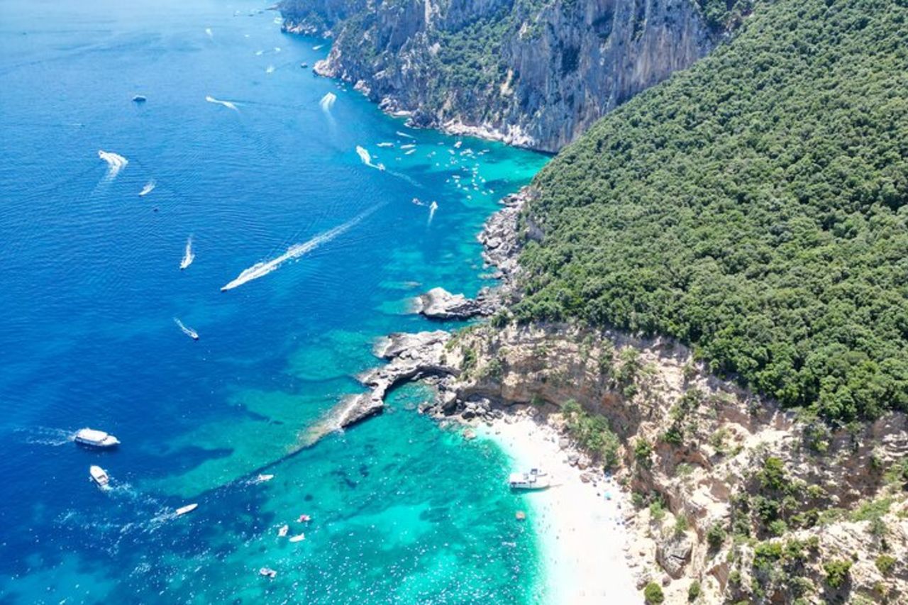 Tour Privato in Gommone della Costa di Baunei — 6