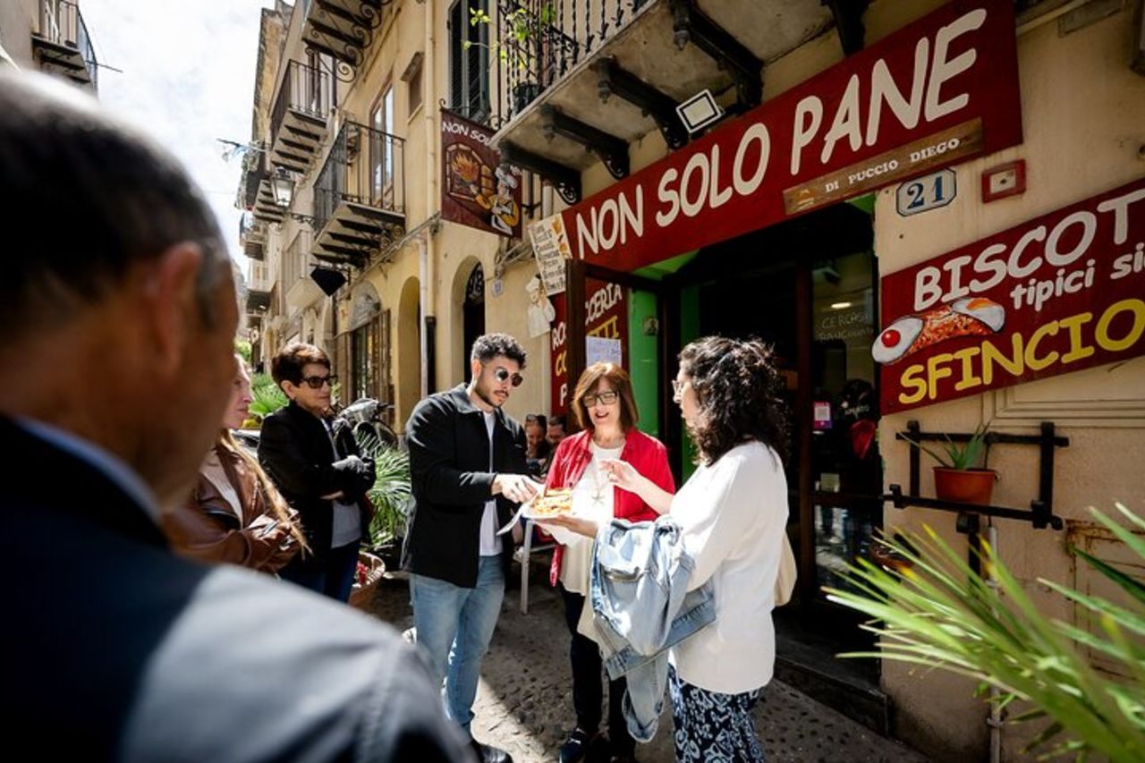 Tour Enogastronomico e Culturale di Cefalù con Guida Autorizzata — 3
