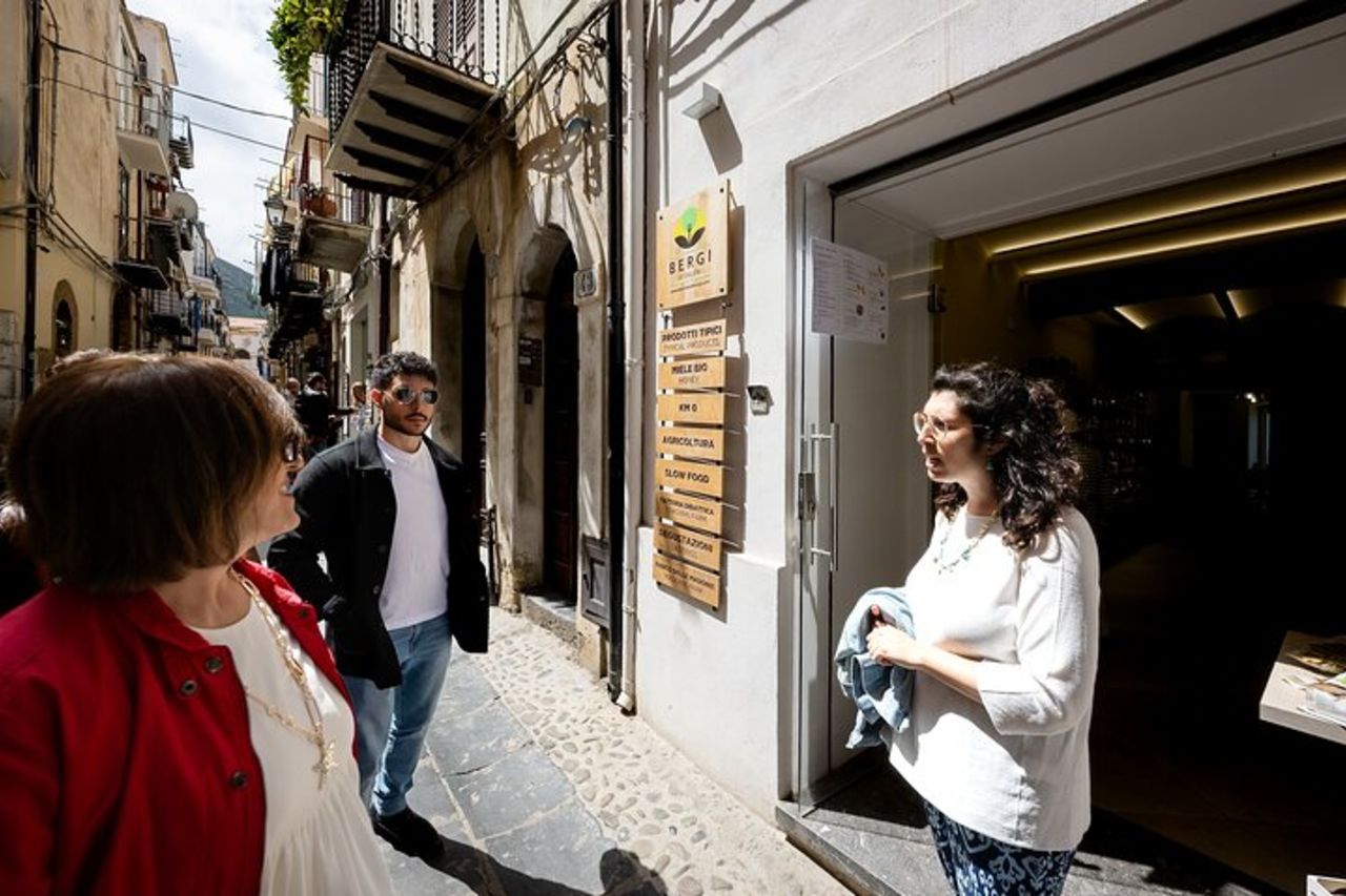 Tour Enogastronomico e Culturale di Cefalù con Guida Autorizzata — 8