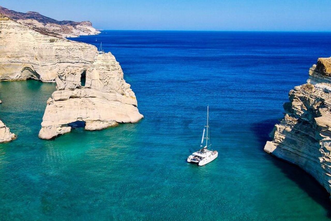 Crociera mattutina di mezza giornata in catamarano: Kleftiko — 2