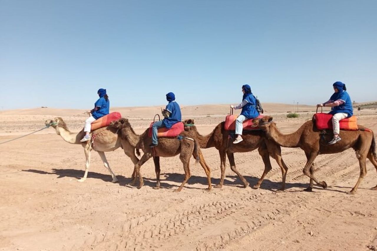 Giro in cammello nell'oasi Desert Marrakech — 6