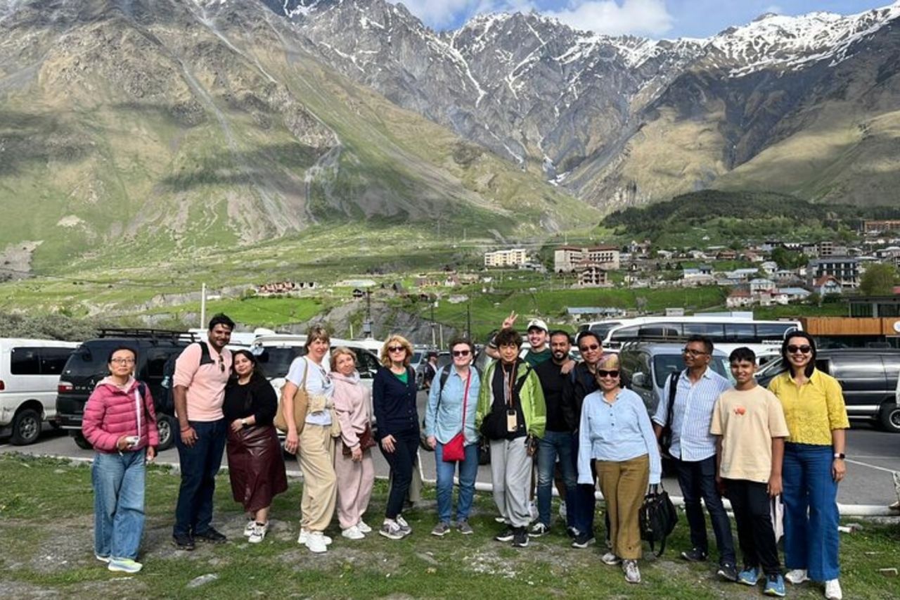 Magica Kazbegi Gudauri & Ananuri DayTrip Tour guidato da Tbilisi — 8