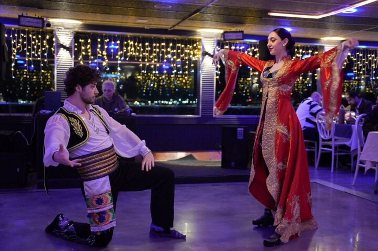 Crociera con cena sul Bosforo a Istanbul — 4