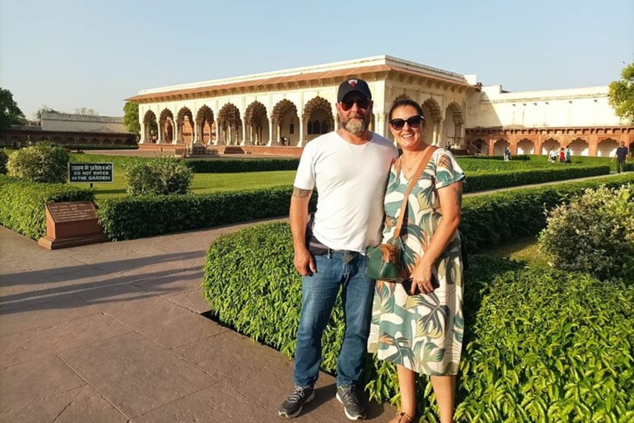 Tour salta fila del Taj Mahal e di Agra in auto — 4