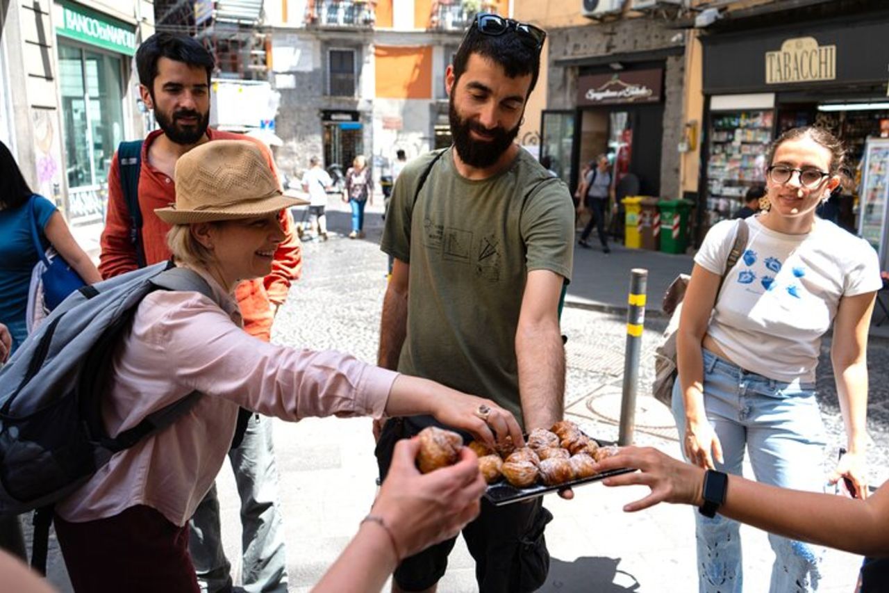 Street food a Napoli con 6 Soste e Limoncello — 3