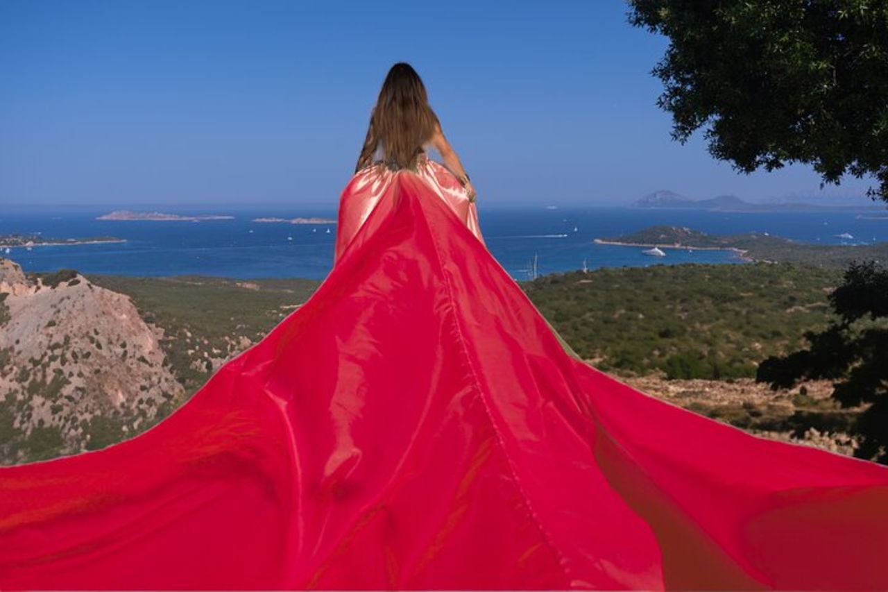Porto Cervo: Vestito Volante — 7