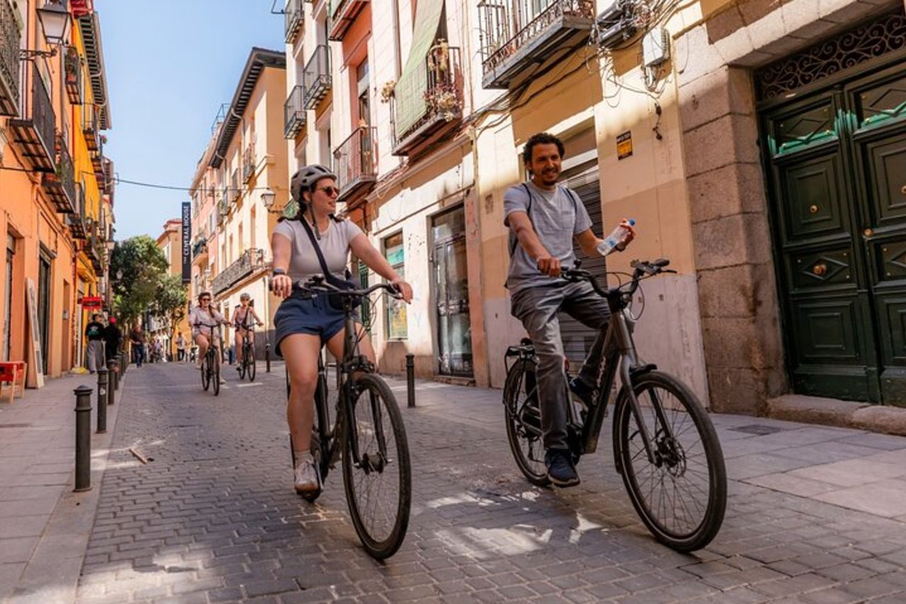 Tour in bicicletta dei punti salienti di Madrid — 5