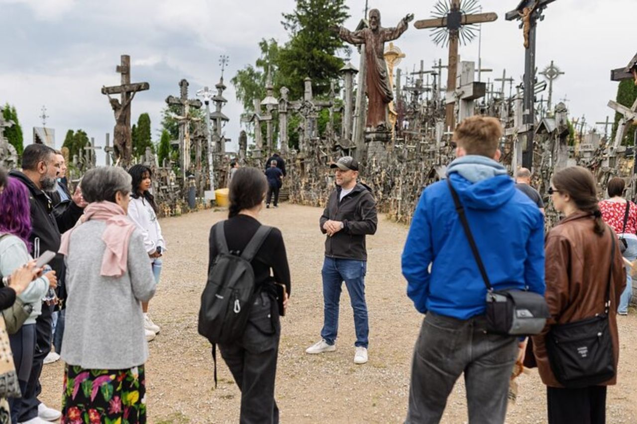 Da Riga: Collina delle Croci & Palazzo Rundale Guidato, Castello di Bauska — 6