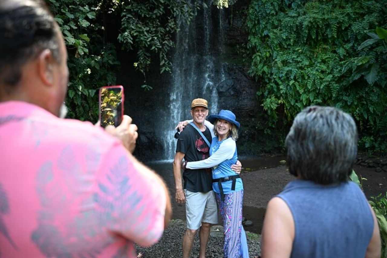 Tour unico di Tahiti a Teahupoo, piccolo gruppo, tour combinato di un'intera giornata — 3