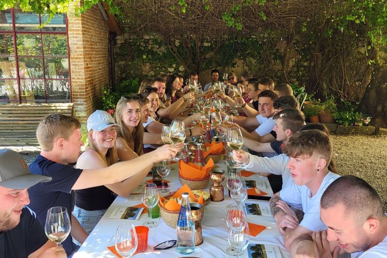 Degustazione Vini in Centro Storico a Lazise — 2