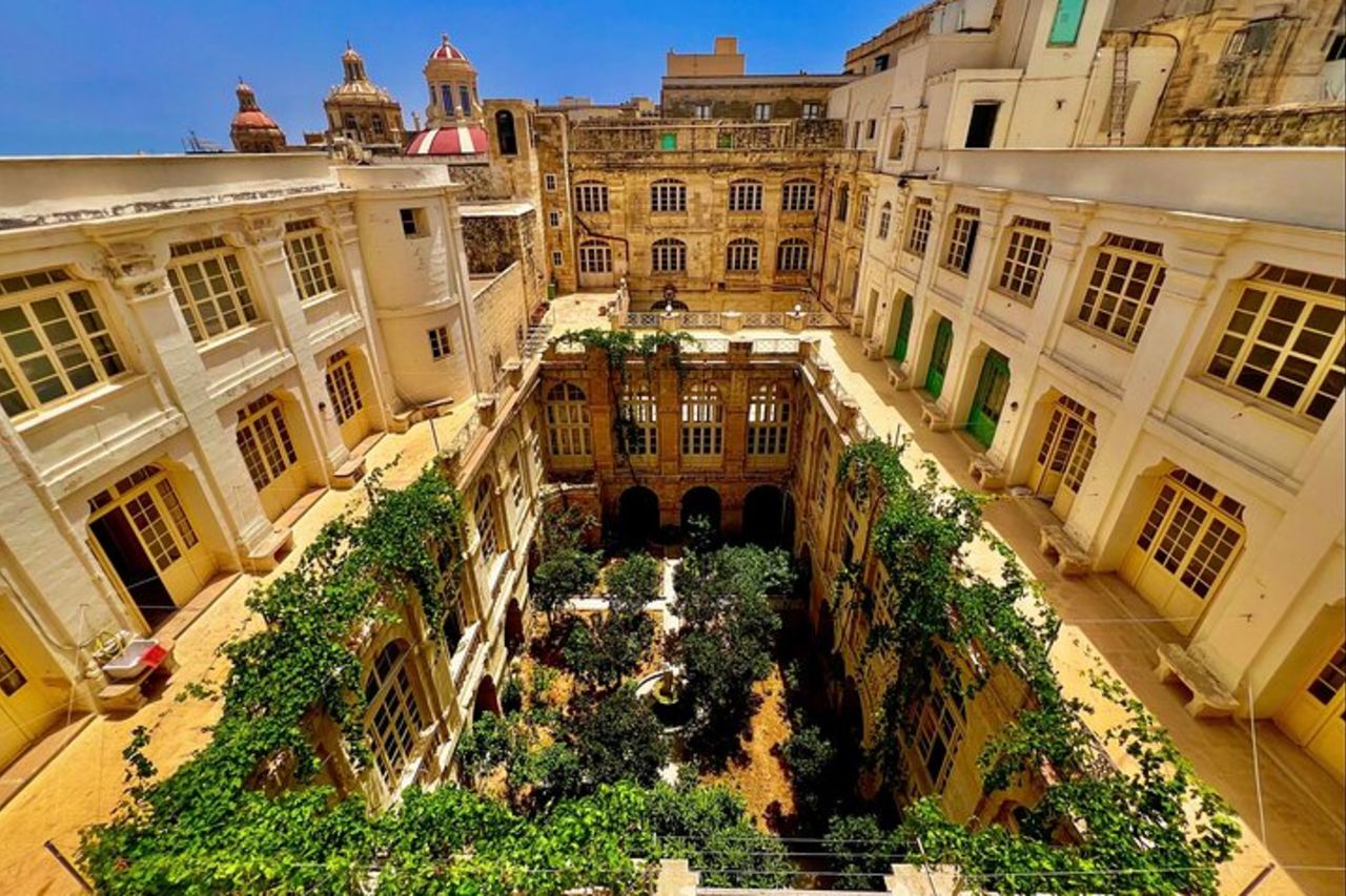 Monastero Mysterium Fidei e giardino segreto a La Valletta
