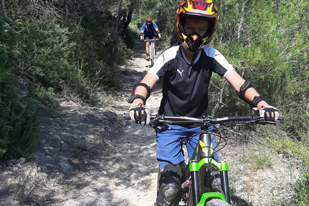 Domina i Sentieri Con il Corso Base di MTB — 6
