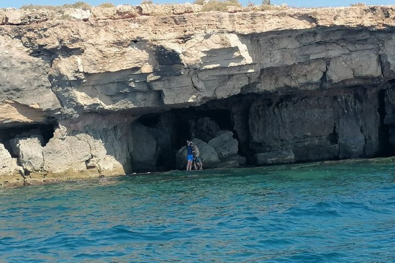 Tour in Barca da Avola a Portopalo con sosta a Marzamemi — 9