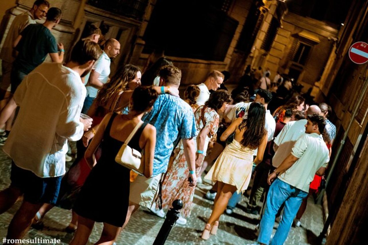 L'Ultimate Party di Roma, noto anche come il Pub Crawl di Piazza di Spagna — 4