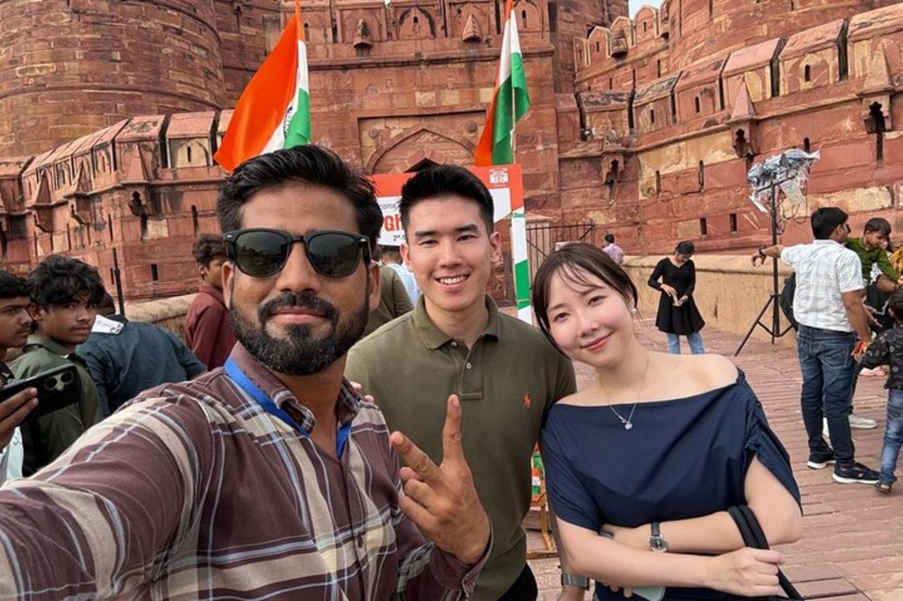 Agra: Tour privato salta fila del Taj Mahal e del Forte di Agra — 4