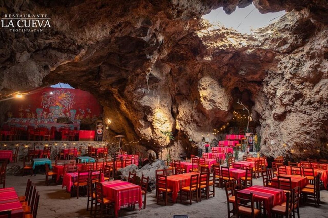 Volo in mongolfiera / Colazione in grotta / Prelievo a Città del Messico / Piramidi — 3