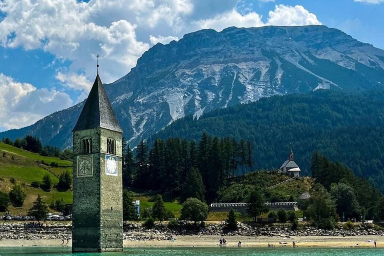 5 paesi Grand Tour alpino in un'auto di lusso — 7