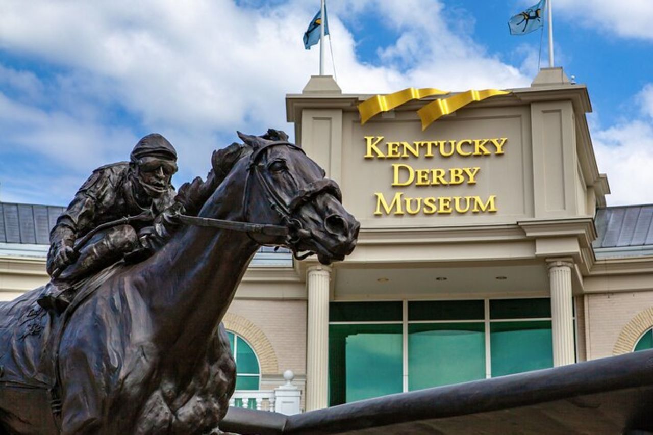 Kentucky Derby Museum - Ingresso generale e visita guidata della pista