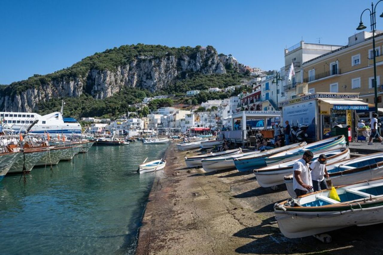 Capri & Grotta Azzurra: tour di un'intera giornata con esplorazione guidata dell'isola
