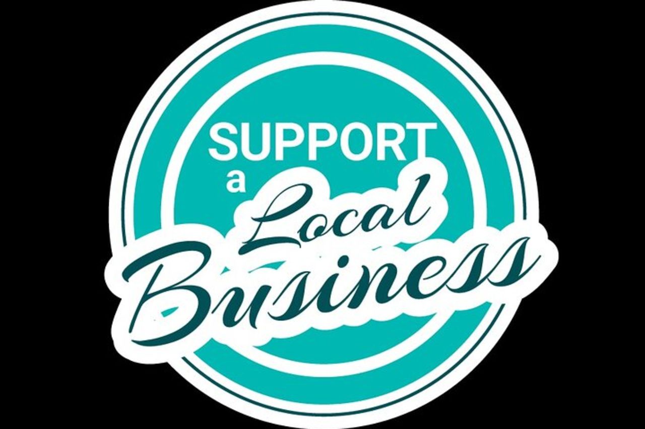 Tour a piedi per piccoli gruppi con degustazione locale — 5