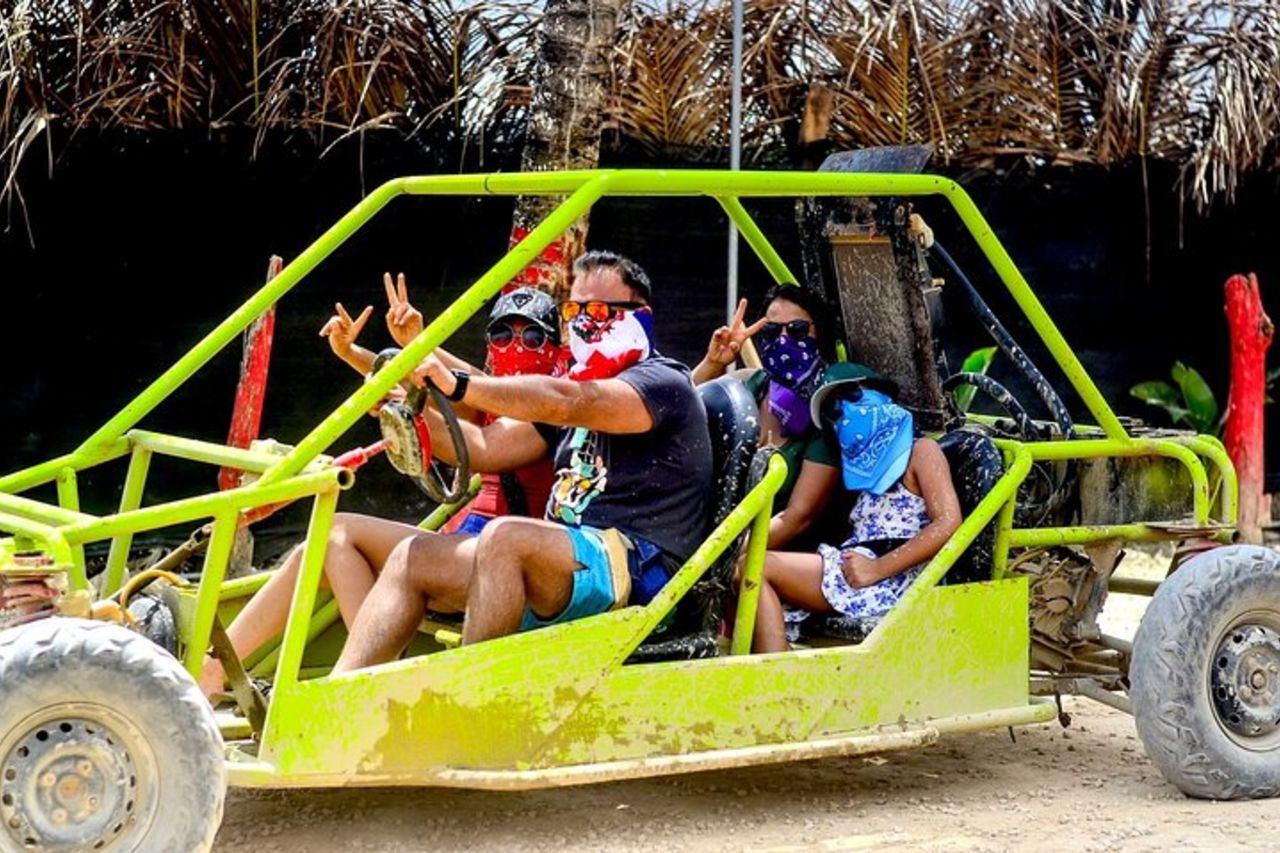 Emozionante escursione in ATV e Buggy a Punta Cana