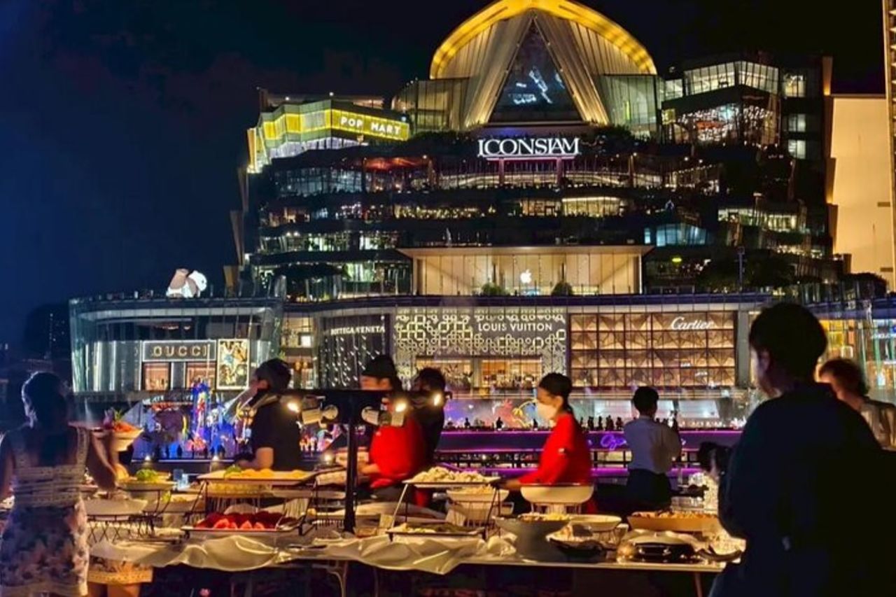 Bangkok Sawasdee Chaophraya Dinner Cruise dall'ICONSIAM — 2