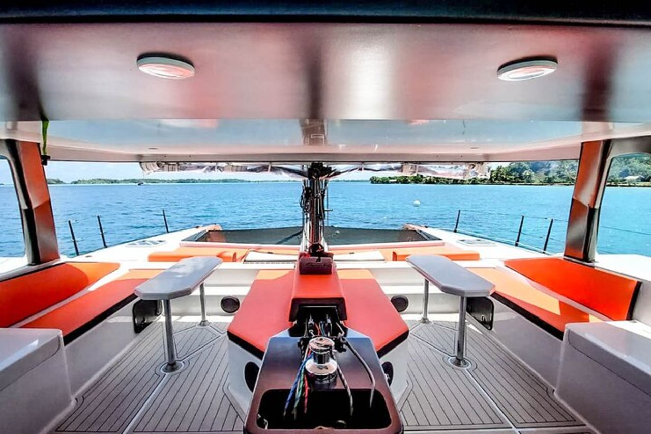 LUSSO Catamarano Bora Bora : La fuga al tramonto — 5