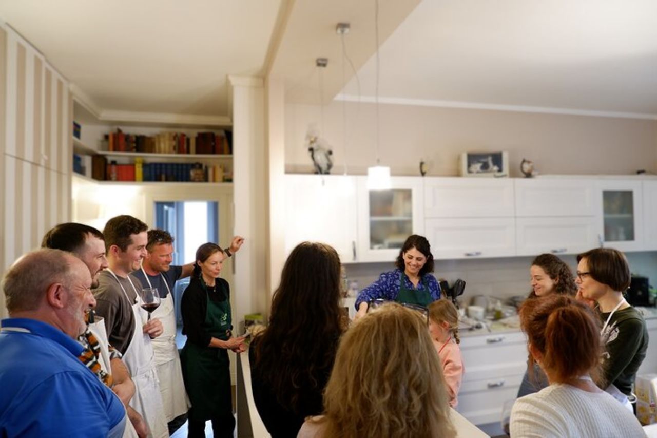 Pompei: visita guidata agli scavi e Lezione di pasta fresca — 4