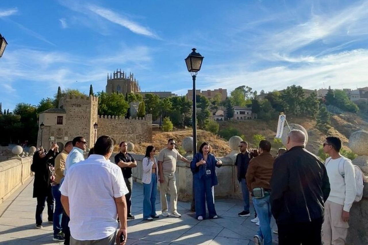 Da Madrid: Segovia & Toledo con Alcazar e Cattedrale — 9