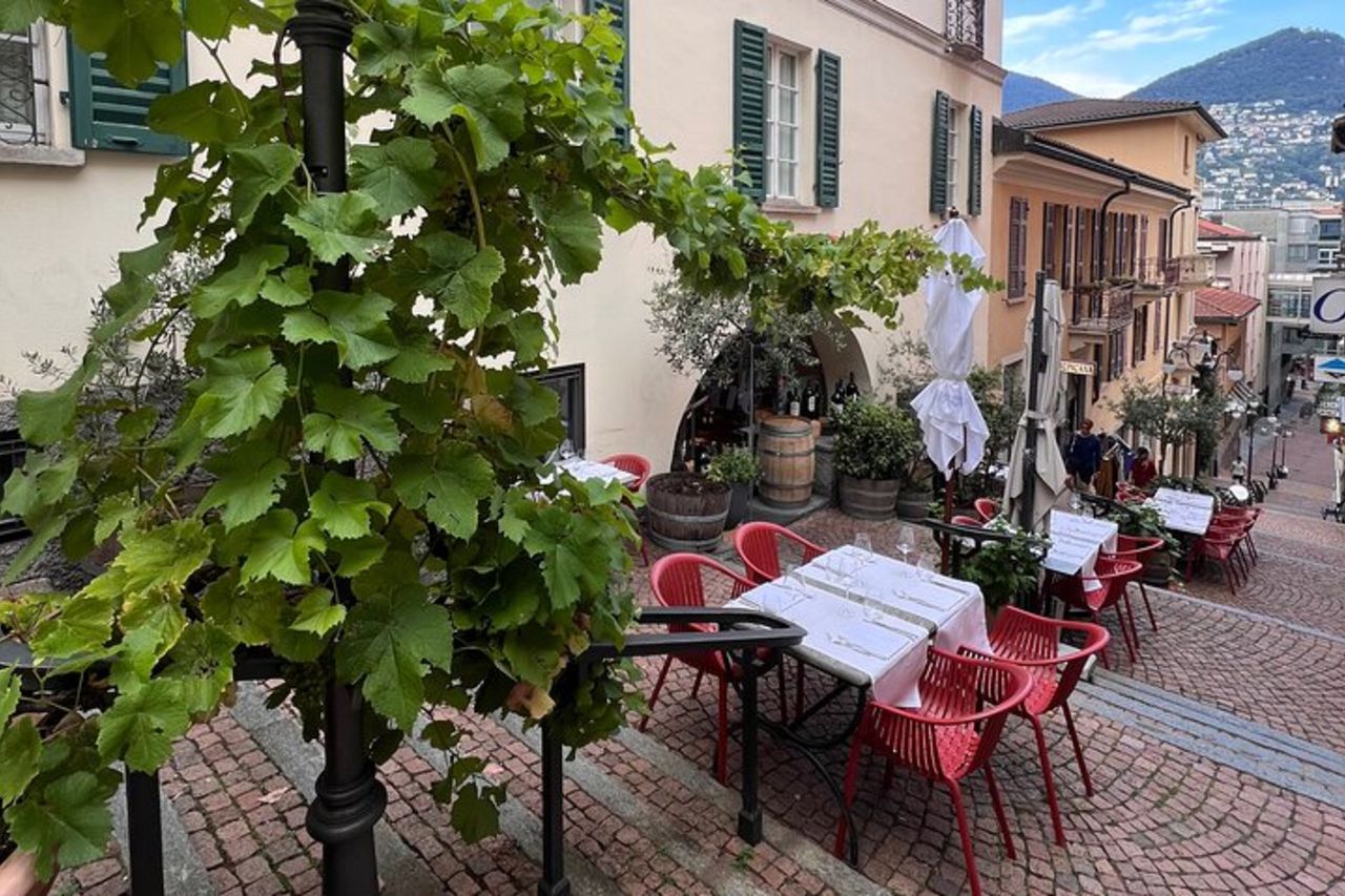 Tour privato di Lugano e Gandria con crociera sul lago — 5