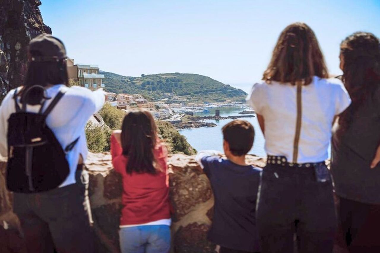Tour del centro storico di Castelsardo con aperitivo — 6