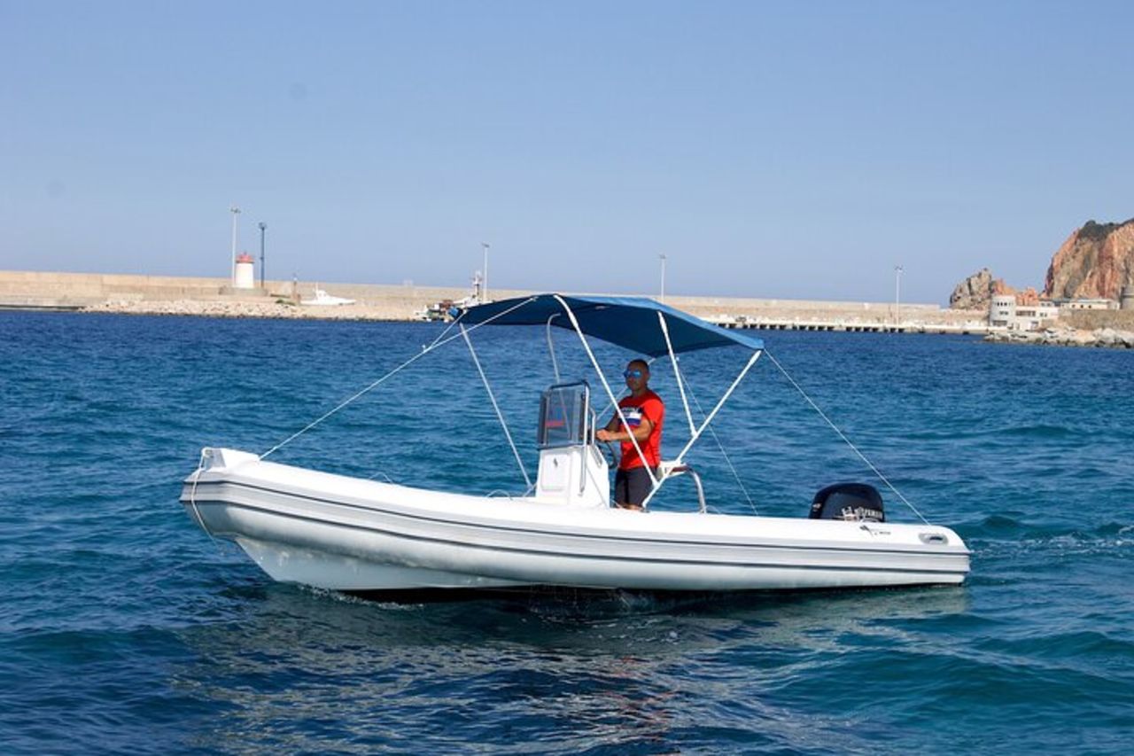 Noleggio Gommone di un Giorno Intero ad Arbatax — 4